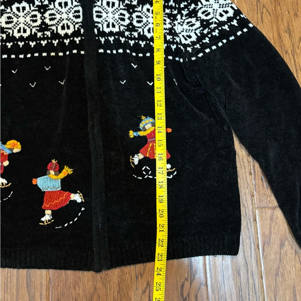 Alfred Dunner Embroidered Ice Skater Fair Isle Zip Cardigan M - Picture 10 of 11